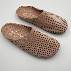 Pedro Garcia Sasi Perforated Suede Clogs Sz 39 Made in Spain Minimalist Vacation